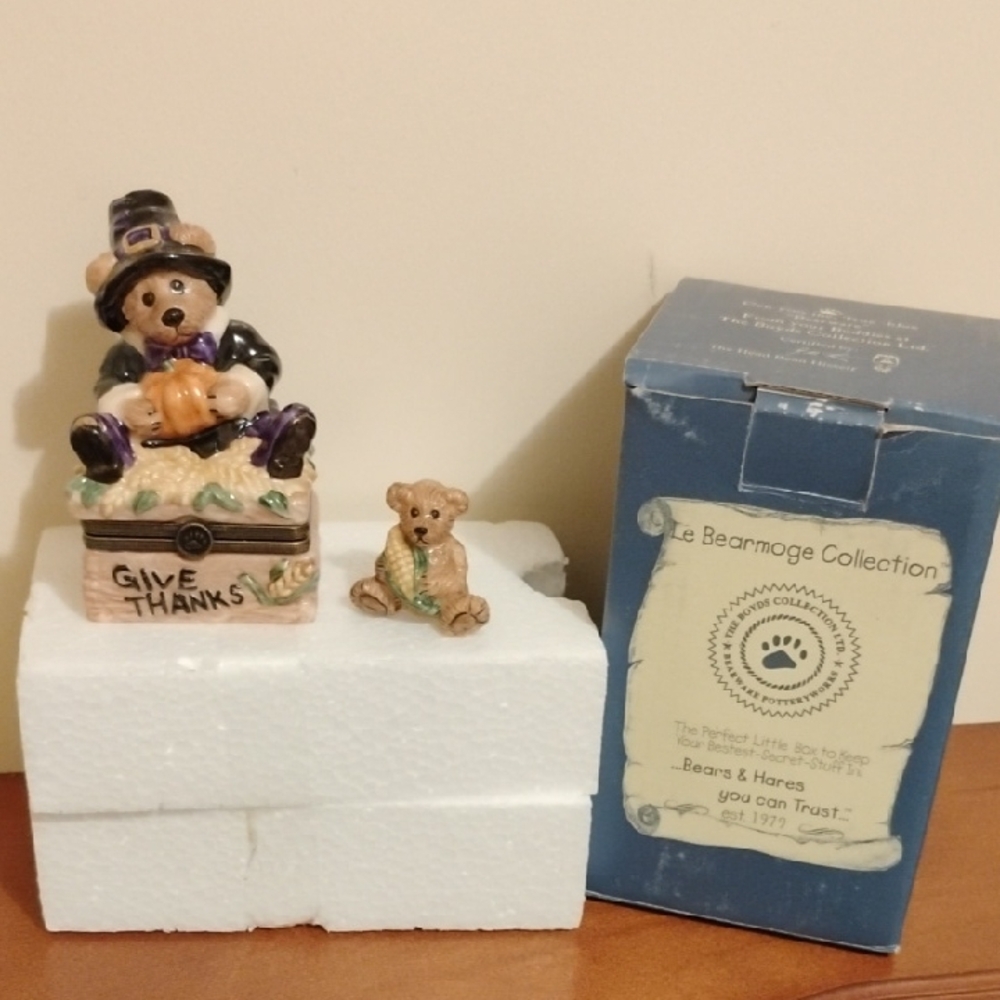 THE BOYDS COLLECTION 1997 PORCELAIN KEEPSAKE BOX